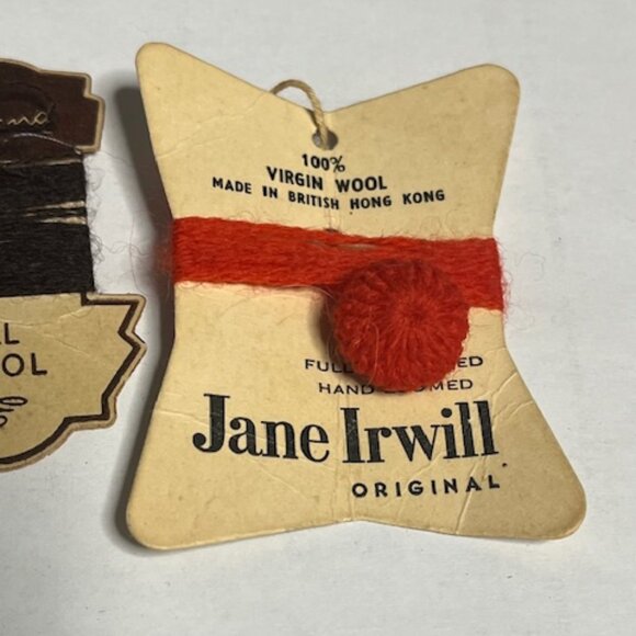 VTG Collection of Paper Spools of Mending Wools Yarns Brown Red Black Gray Lot 4 - Picture 11 of 14